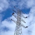 REKADAYA ELEKTRIKA RAMPUNGKAN PEMBANGUNAN TOWER CROSSING 20 KV DI PULAU WAKAI-TOGEAN